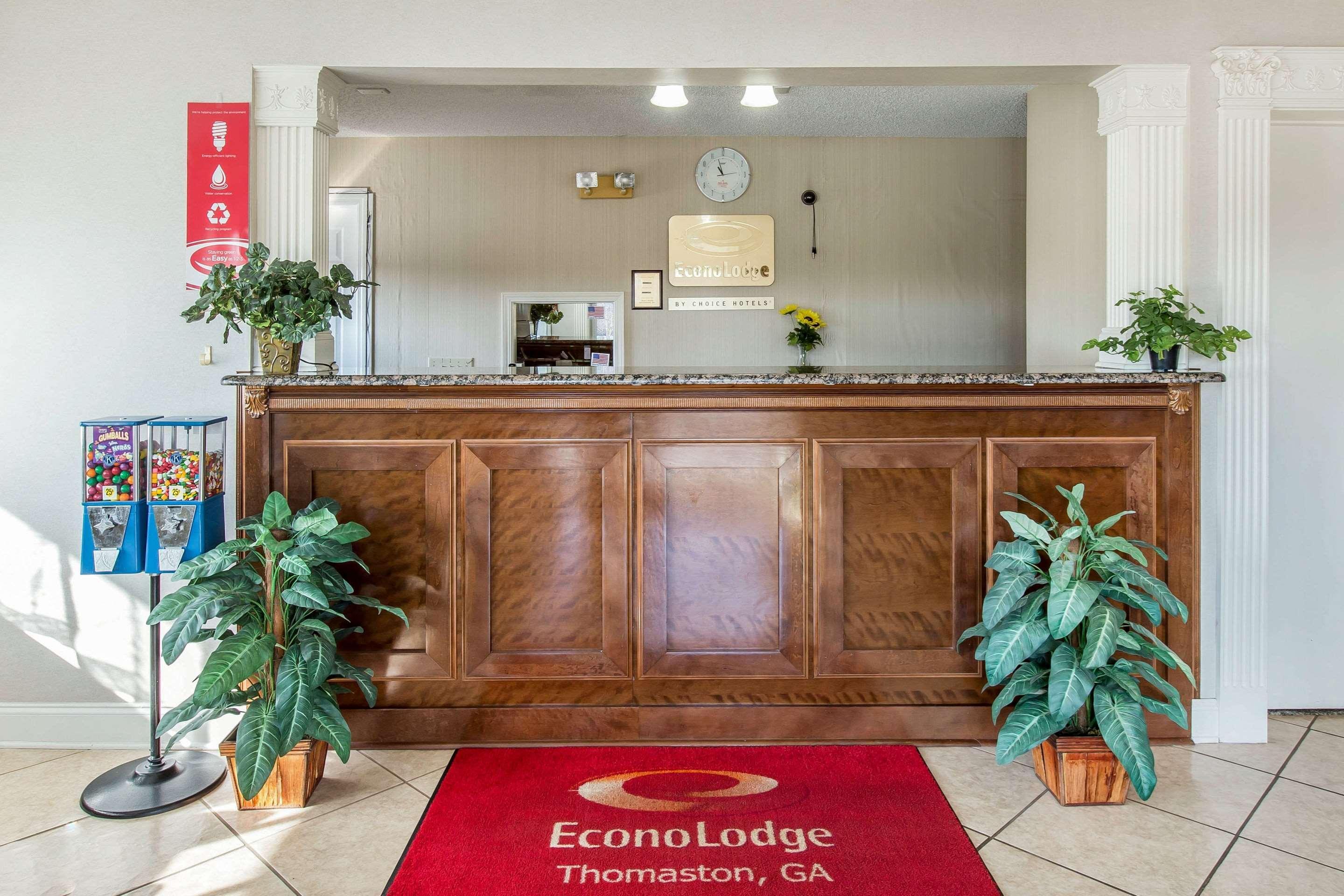 Econo Lodge Thomaston Exterior photo